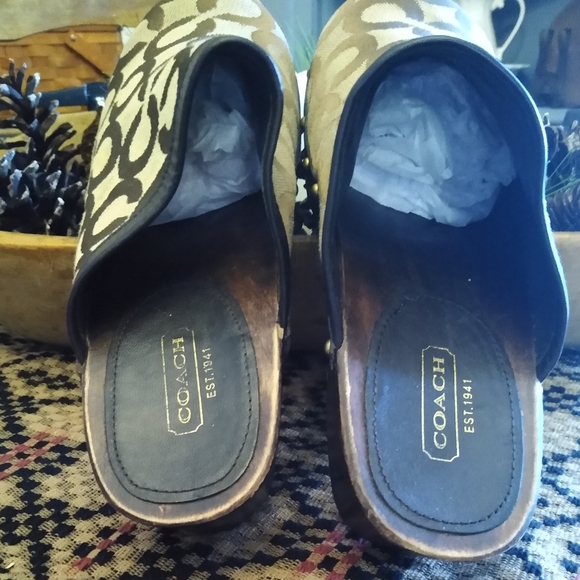 Women's wooden coach clogs size 6.5 - Picture 6 of 6
